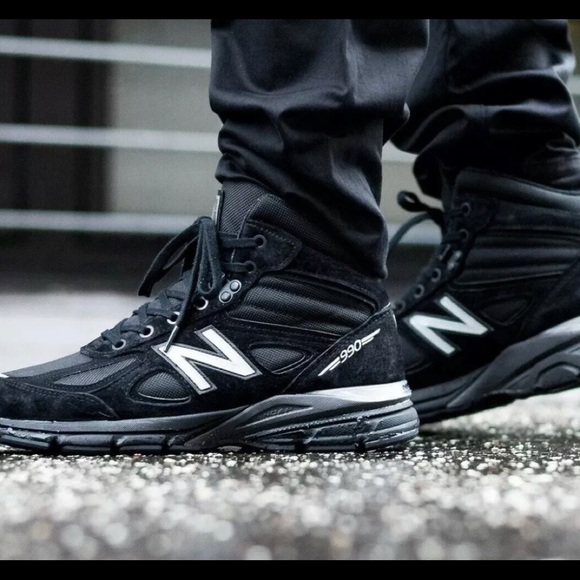 new balance men's 990v4 boot